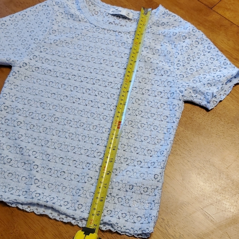 Juniors Hollister lace top. - Picture 5 of 5